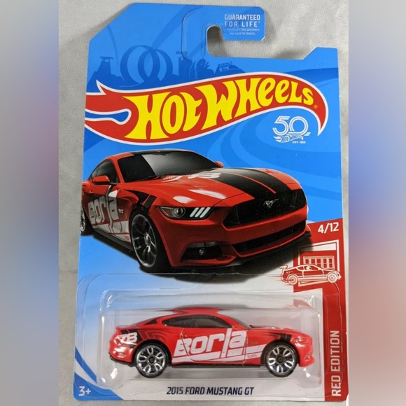 2018 Hot Wheels Target Red Edition 2015 Ford Mustang GT - Picture 1 of 10